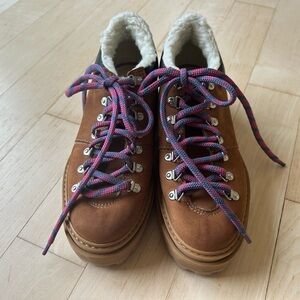 Schutz Women’s Lucille Faux Shearling Lined Lace Up Boot Size 7B